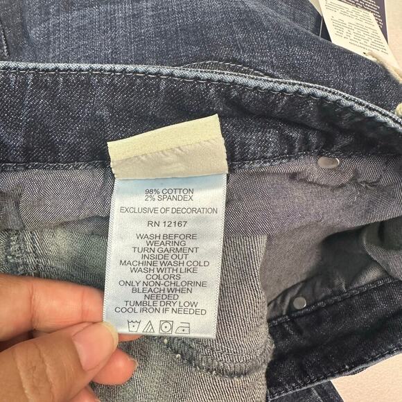 Laurie Felt | Women Classic Denim Crop Bootcut - Picture 5 of 6